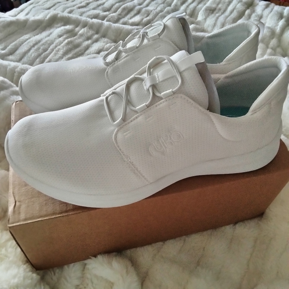 RYKA Washable Bungee Recovery Sneakers